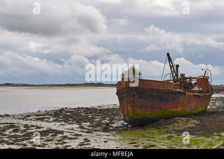 Das Wrack des Portlairge Rost entfernt am Strand von St. Kieran's Quay, Ballycullane in County Wexford, Irland. Stockfoto