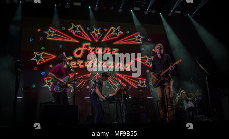 Franz Ferdinand, die am Sonntag Abend auf der großen Bühne an der siegreichen Festival 2017 Stockfoto