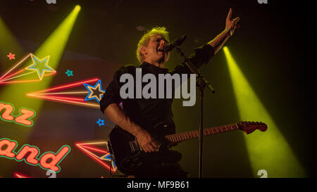 Franz Ferdinand, die am Sonntag Abend auf der großen Bühne an der siegreichen Festival 2017 Stockfoto