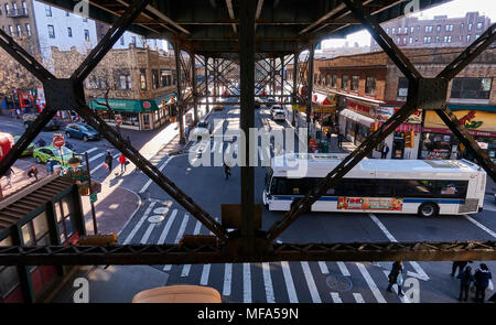 La Roosevelt MTA Station an der 74th Street und Broadway Stockfoto