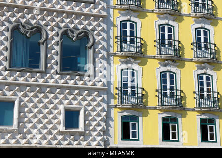 Casa dos Bicos und Casa das Varandas Gebäude. Lissabon, Portugal Stockfoto