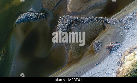 Landesinneren Fluss Antenne gerade nach unten schauen. Stockfoto