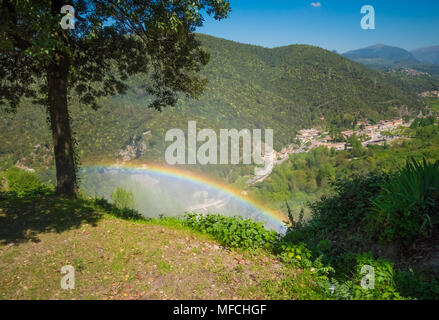 Terni (Umbrien, Italien) - Die Cascata delle Marmore ist ein Park mit einem künstlichen Wasserfall. Der Fall des Velino Fluss Insgesamt ist in der Höhe 165 Meter Stockfoto