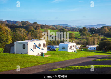 Ein Campingplatz mit Blick über die Landschaft von Dorset. Stockfoto