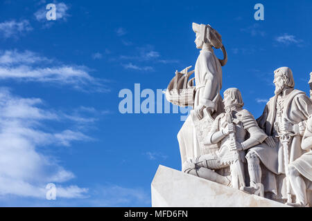 Lissabon, Portugal. Padrao dos Descobrimentos Denkmal. Meer Entdeckungen Denkmal erinnert an Nautiker, die Ozeane und Kontinente erkundet Stockfoto