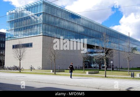 Gebäude, in dem sich das Staatliche Museum Ägyptischer Kunst und der Hochschule für Fernsehen und Film München, Stockfoto