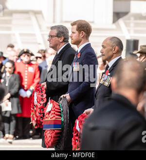 London, 25. April 2018, SKH Prinz Harry von Wales bei der jährlichen ANZAC Day Service am Ehrenmal in Whitehall, London Credit Ian Davidson/Alamy leben Nachrichten Stockfoto