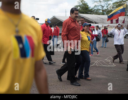 Tucupita. Venezuela. 24. April 2018. Der Präsident von Venezuela, Nicolás Maduro, beteiligt sich an einer Kampagne in Tucupita, die Hauptstadt des Bundesstaates Delta Amacuro (Osten). Marcos Salgado/Alamy Nachrichten Stockfoto