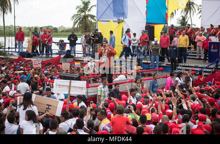 Tucupita. Venezuela. 24. April 2018. Der Präsident von Venezuela, Nicolás Maduro, beteiligt sich an einer Kampagne in Tucupita, die Hauptstadt des Bundesstaates Delta Amacuro (Osten). Marcos Salgado/Alamy Nachrichten Stockfoto