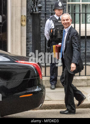 London, 25. April 2018, David Lidington, Minister für das Cabinet Office, kommt für eine BREXIT Kabinettssitzung credit Ian Davidson/Alamy leben Nachrichten Stockfoto