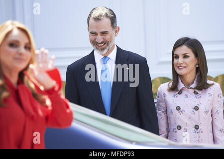 Madrid, Madrid, Spanien. 25 Apr, 2018. König Felipe VI. von Spanien, der Königin Letizia von Spanien, Angelica Rivera ein Mittagessen im Zarzuela Palace während eines kurzen Besuchs des Präsidenten von Mexiko am 25. April 2018 in Madrid, Spanien Credit: Jack Abuin/ZUMA Draht/Alamy leben Nachrichten Stockfoto