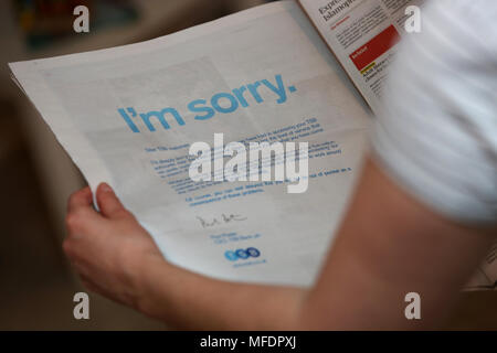 West Sussex, UK. 25 Apr, 2018. Eine ganzseitige Anzeige in der heutigen Zeitung Guardian von TSB Bank Entschuldigung für den letzten Fehler. Mittwoch, 25 April 2018 © Sam Stephenson/Alamy Leben Nachrichten. Stockfoto