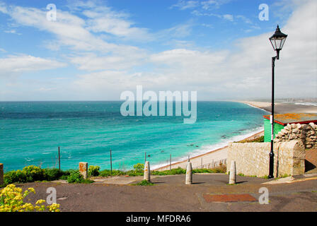 Portland. 25. April 2018. UK Wetter: ein wunderschöner, sonniger Tag am Chesil Beach, Insel von Portland, in Dorset Credit: stuart Hartmut Ost/Alamy leben Nachrichten Stockfoto