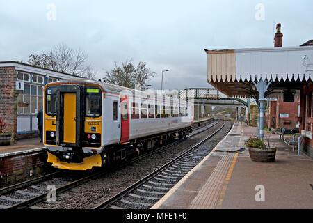 Acle Bahnhof an der Wherry Linien zwischen Norwich und Great Yarmouth in Norfolk, Großbritannien Stockfoto
