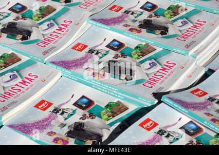 Argos Weihnachten Kataloge Stockfoto