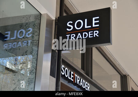 Einzelunternehmer Store anmelden in der Oxford Street, London, UK. Stockfoto