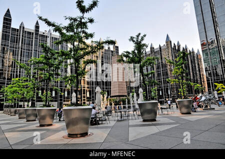 PPG Place, Glas und Stahl Marvel von Philip Johnson, Pittsburgh, Pennsylvania, USA Stockfoto