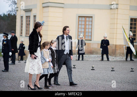 Kirche Schloss Drottningholm, Stockholm, Schweden, 1. Dezember, 2017. Seine königliche Hoheit Prinz Gabriel Carl Walther baptisted. Stockfoto