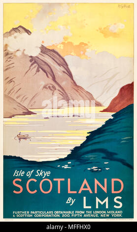 "Isle of Skye - Schottland von LMS' Tourismus Plakat 1933 für den amerikanischen Markt mit einem Ruderboot auf dem Loch Coruisk mit den Black Cuillin Mountains. Kunstwerke von R.G. Praill für die London, Midland and Scottish Railway. Stockfoto