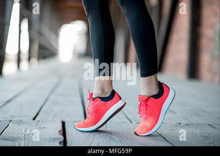 In Laufschuhen Stockfoto
