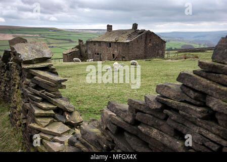 Coppy Bauernhaus, ein verfallenes Gebäude in der Nähe von Halifax, West Yorkshire, UK. Stockfoto