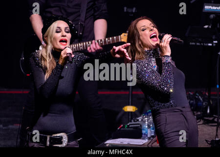 Bananarama durchführen an den Danforth Music Hall, Toronto, Ontario. Kanada. Feb 23, 2018 Stockfoto