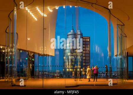 Blick von der Plaza der Elbphilharmonie Gebäude, Hamburg, Deutschland, Europa Stockfoto