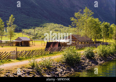 Gudvangen, einem Dorf in der Gemeinde von Aurland, Sogn og Fjordane County, Norwegen. Sognefjord. Stockfoto