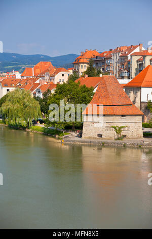 Skyline der Stadt Maribor an sonnigen Tagen, Slowenien Stockfoto