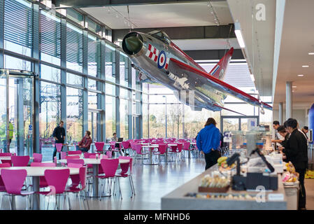 Blitz Jet im Dyson HQ Cafeteria Stockfoto