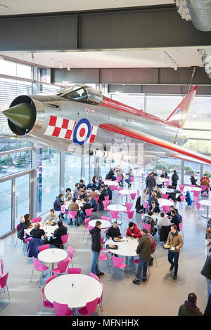 Blitz Jet im Dyson HQ Cafeteria Stockfoto