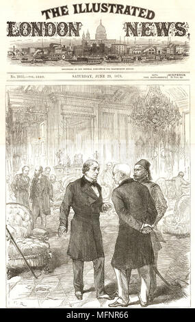 Berliner Kongress von 1878, in Bismarcks Kanzleramt statt, der ehemalige Radziwill Palace. Der Vorraum, in dem die Delegierten informell treffen konnten. Hier die britische Abgeordnete Lord Beaconsfield (Benjamin Disraeli), in der Diskussion mit anderen Delegierten (Russisch und Türkisch?). Von der "Illustrated London News", den 29. Juni 1878. Stockfoto