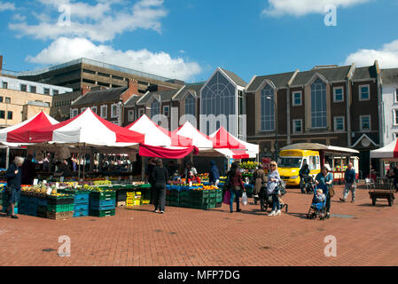 Der Markt auf dem Marktplatz, Northampton, Northamptonshire, England, Großbritannien Stockfoto