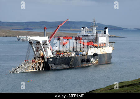 Solitaire Rohrverlegung Schiff zur Leitung der gesamten Gas Plkant in Shetland aus dem Laggan Tormore Gas Feld Stockfoto