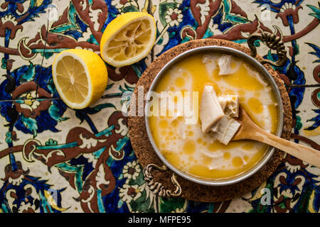 Iskembe Kutteln Suppe ist eine gemeinsame Teller in Balkan, Bulgarisch, Griechisch, Türkisch, und Osteuropäische Küche/Cobra/chorba Stockfoto