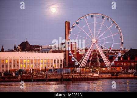 Das skywheel im Mondschein, Helsinki, Finnland, Europa Stockfoto