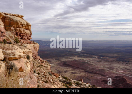 Der Blick von der Mokee/Moki Dugway auf das Tal Stockfoto