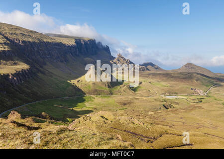 Die quiraing, Teil der Trotternish Ridge auf der Insel Skye, Inneren Hebriden in Schottland. Stockfoto