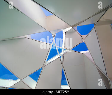 Innenraum des Pavillons von Toyo Ito in der Begründung der Serpentine Gallery im Hyde Park Stockfoto