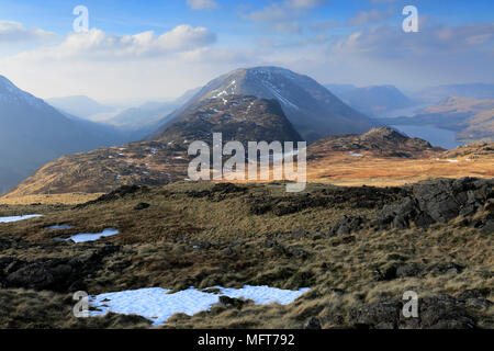 Blick auf, Hay Stacks fiel, hohe Felsen fiel, Säule fiel, Buttermere, Nationalpark Lake District, Cumbria, England, Großbritannien Stockfoto