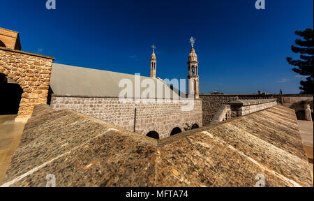 Wir sind in Mardin's Birne Midyat. Es ist einer der Orte, die mit ihrer Architektur, Lifestyle und kulturellen Reichtum gesehen werden sollte. Stockfoto