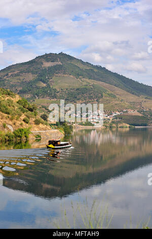 Covelinhas und Folgosa do Douro. Kreuzfahrten auf dem Fluss Douro, ein UNESCO-Weltkulturerbe, Portugal Stockfoto