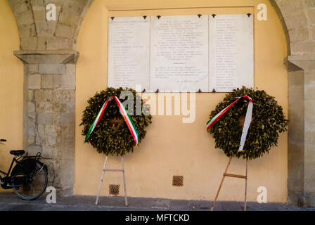 Memorial Day. Im zweiten Weltkrieg. Via Masaccio, San Giovanni Valdarno (AR). Toskana Italien Stockfoto