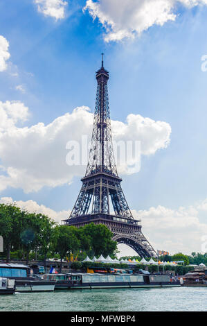 Eiffelturm, ein eiserner Gitterturm in Paris, benannt nach dem Ingenieur Gustave Eiffel Stockfoto