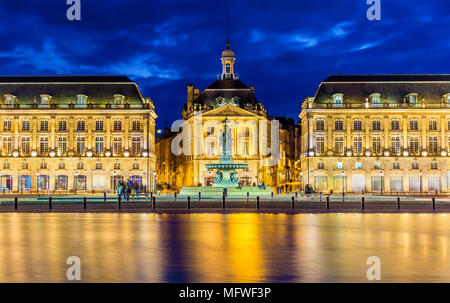 Blick auf den Place de la Bourse in Bordeaux - Frankreich Stockfoto