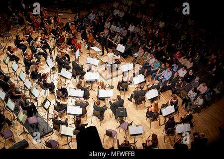 Manchester Bridgewater Hall Gastgeber BBC Philharmonic Richard Strauss Tod und Verklärung Stockfoto