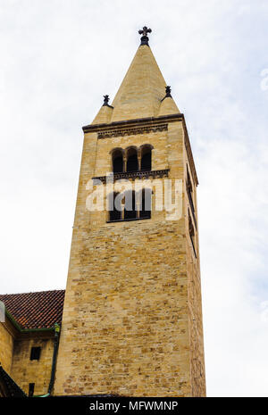 St. George's Basilika, Ostseite, Prager Burg, Tschechische Republik Stockfoto