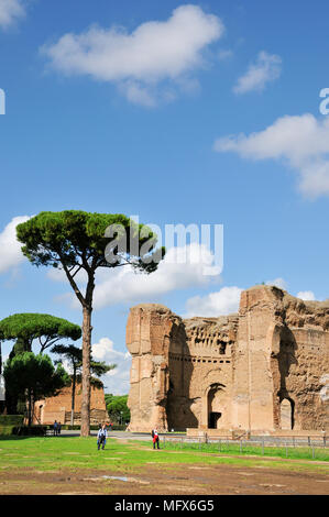 Die Bäder von Caracalla Waren der zweite größte römische öffentliche Bäder. Sie waren zwischen AD 212 und 216, von Kaiser Caracalla erbaut, und sie könnte, halten Sie die 1 gedrückt. Stockfoto