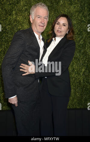 John McEnroe und seine Frau Patty Smyth die Teilnahme an der 13. jährlichen Tribeca Film Festival Chanel Abendessen im balthazar am 23. April 2018 in New York City. | Verwendung weltweit Stockfoto