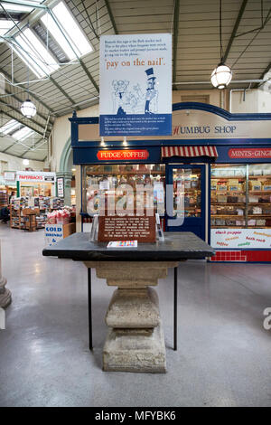 Badewanne markt Säule in der Badewanne guildhall Markthalle England Großbritannien Stockfoto